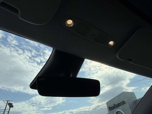 Used 2023 Tesla Model Y Performance image 25