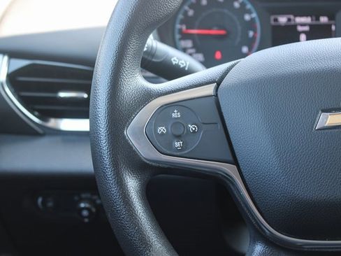 Used 2020 Chevrolet Traverse LS image 28