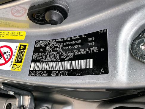 Used 2015 Toyota Highlander Limited FWD image 36