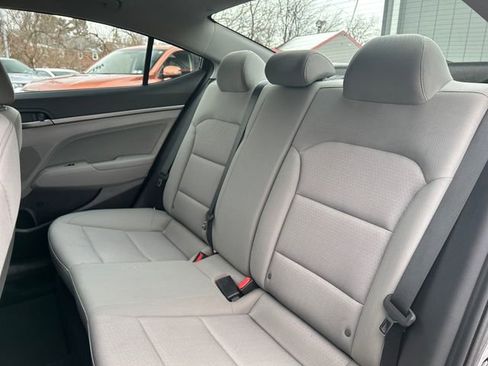Used 2018 Hyundai Elantra Value Edition image 25