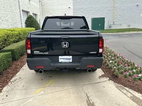 Used 2023 Honda Ridgeline Black Edition image 7