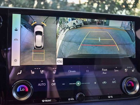 Used 2025 Lexus RX 350 w/ Convenience Package image 23