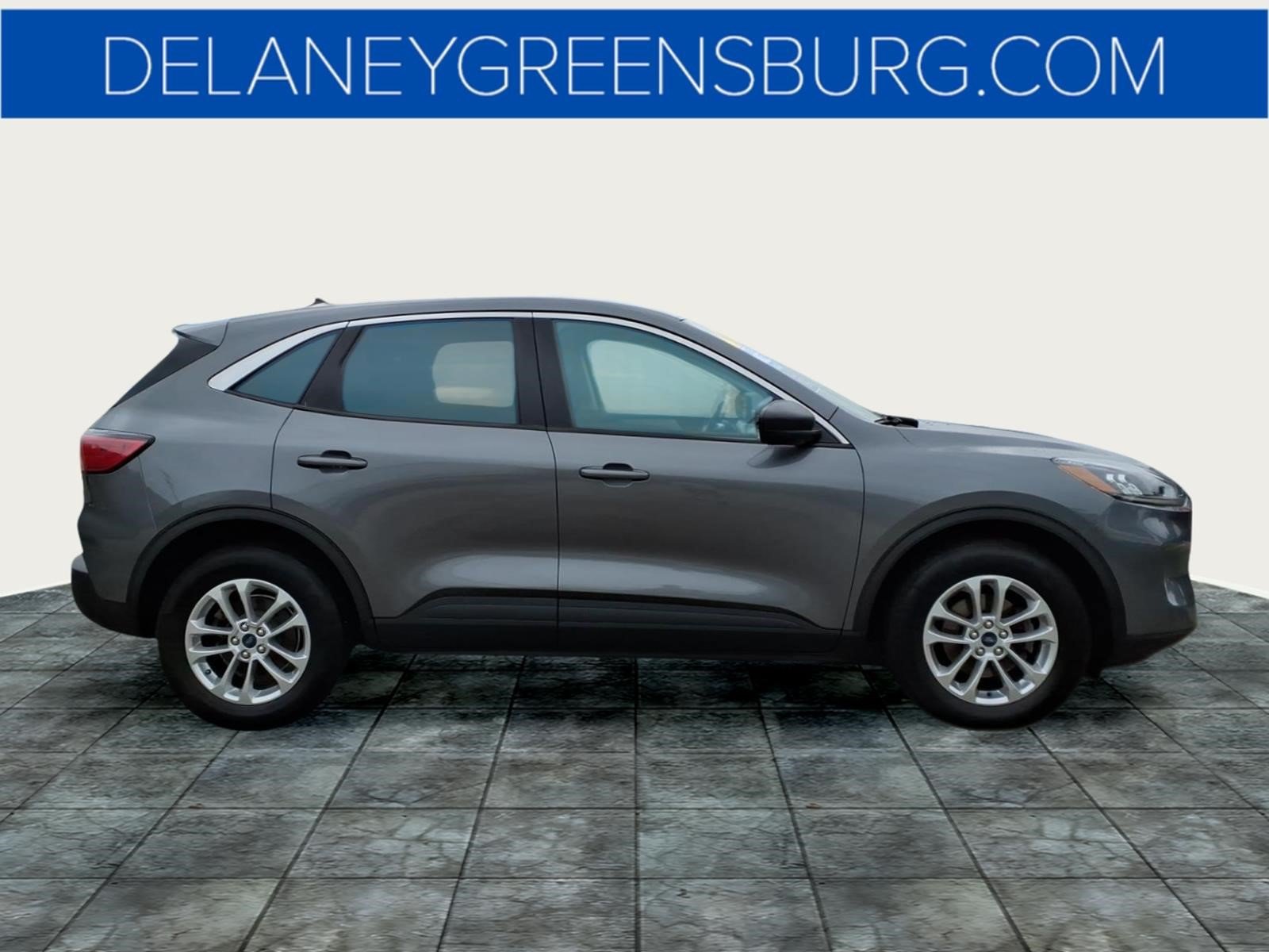 Used 2022 Ford Escape SE w/ Convenience Package AWD/4WD image 2