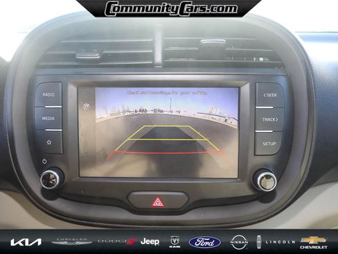 Used 2024 Kia Soul LX w/ Option Group 015 image 16