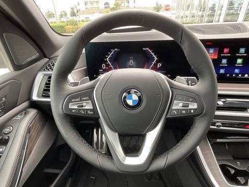 New 2026 BMW X5 sDrive40i w/ Premium Package image 13