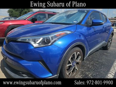 Used 2018 Toyota C-HR XLE FWD image 2