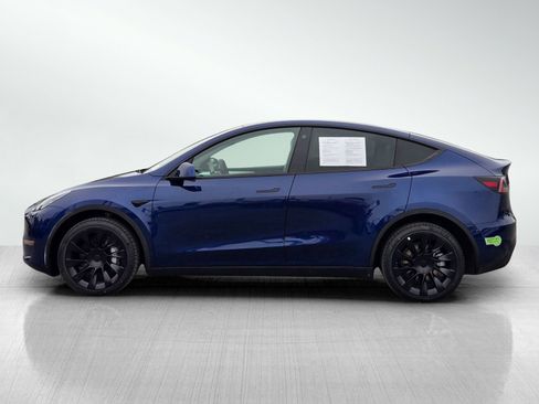 Used 2023 Tesla Model Y Long Range AWD/4WD image 7