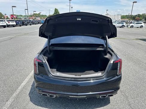 Used 2023 Cadillac CT5 V w/ Platinum Package AWD/4WD image 10