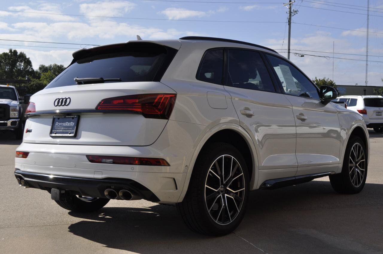 Used 2024 Audi SQ5 Prestige AWD/4WD image 7