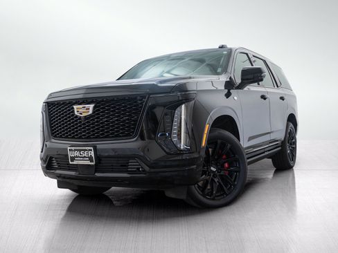 Used 2025 Cadillac Escalade Sport Platinum w/ LPO, Floor Liner Package AWD/4WD image 1