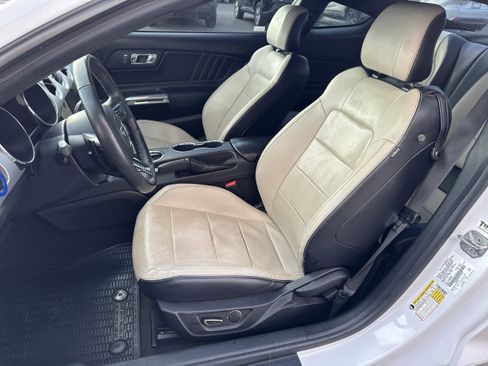 Used 2016 Ford Mustang Premium w/ Equipment Group 201A image 10