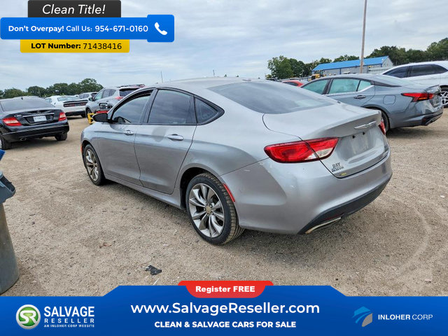 Used 2015 Chrysler 200 S FWD image 3