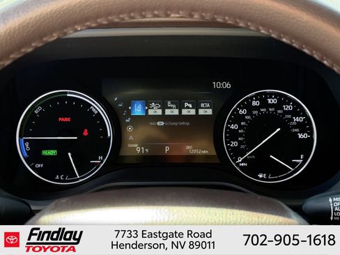 Certified 2023 Toyota Sienna Platinum FWD image 21