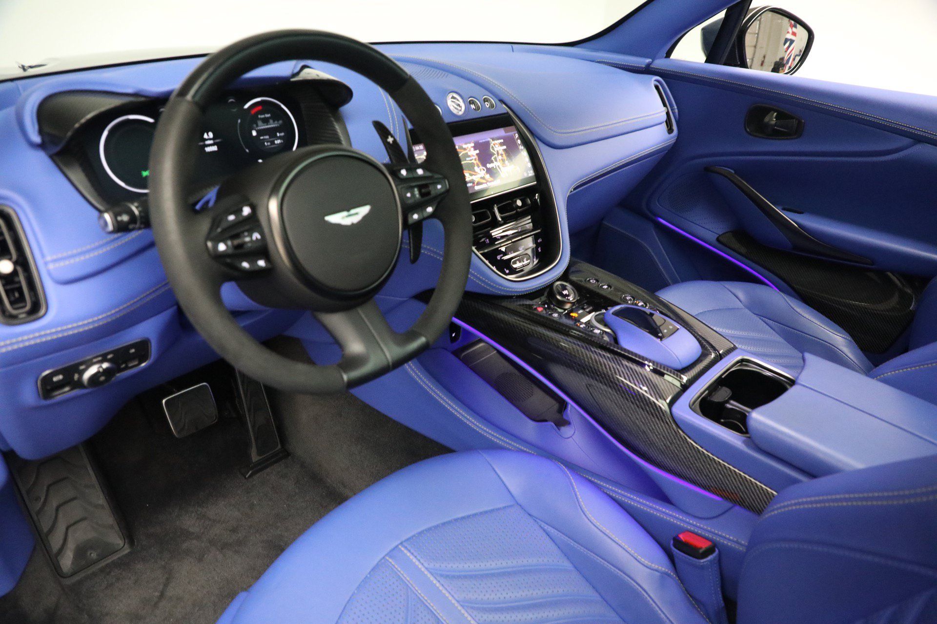 Used 2024 Aston Martin DBX 707 AWD/4WD image 17