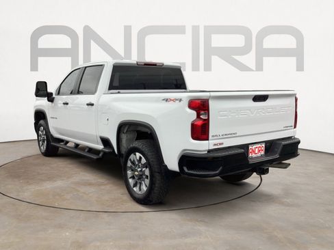 Used 2024 Chevrolet Silverado 2500 Custom w/ Custom Convenience Package image 12