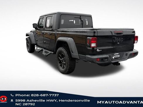 Used 2022 Jeep Gladiator Sport image 8