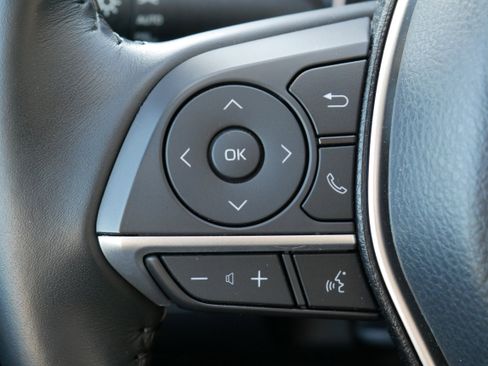 Used 2023 Toyota Camry XLE image 25