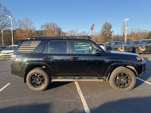 Used 2019 Toyota 4Runner SR5 Premium image 5