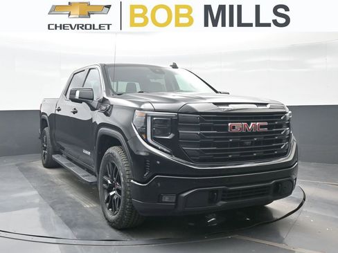 Used 2022 GMC Sierra 1500 Elevation w/ Elevation Premium Package image 1