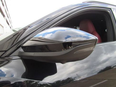 Used 2022 Audi e-tron S Prestige w/ Prestige Package image 18