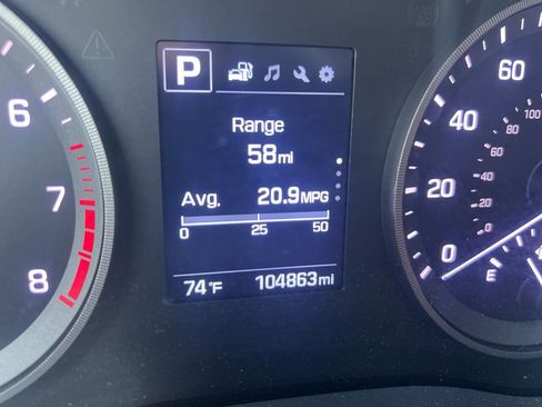 Used 2016 Hyundai Tucson SE w/ Option Group 02 image 16