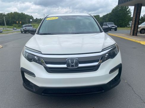 Used 2019 Honda Pilot LX image 2