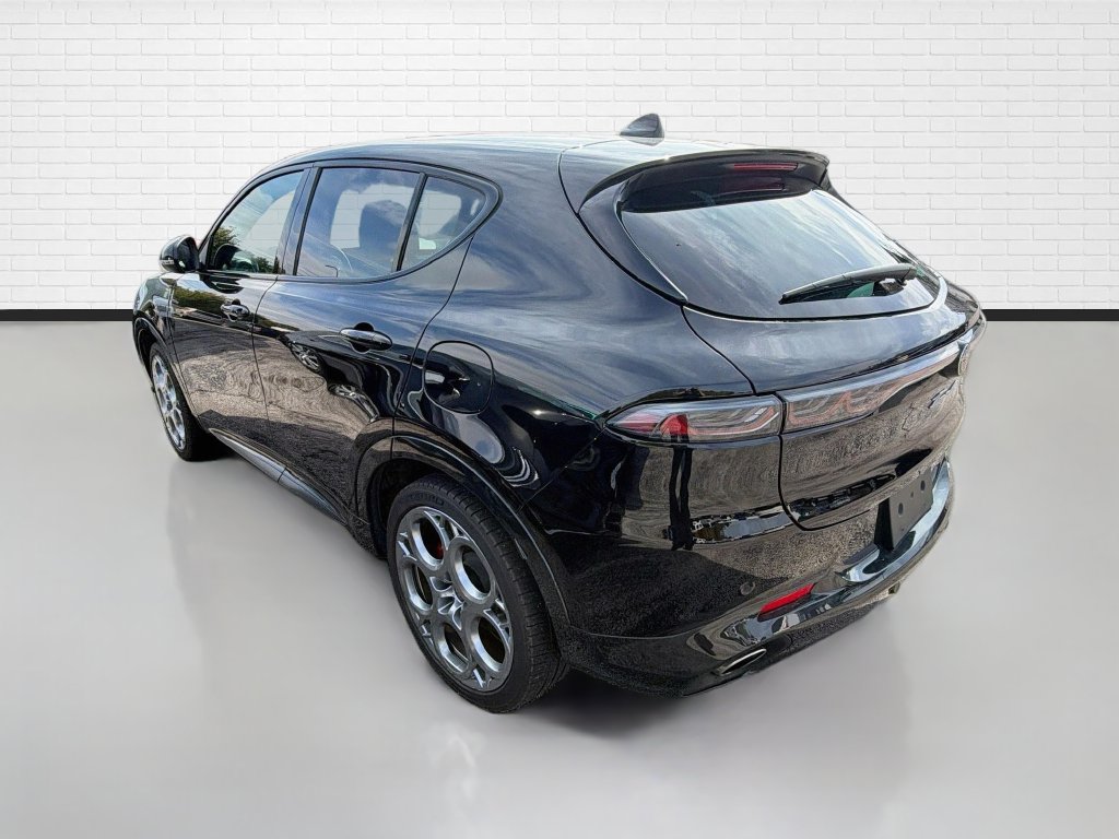 Used 2024 Alfa Romeo Tonale Veloce AWD/4WD image 6