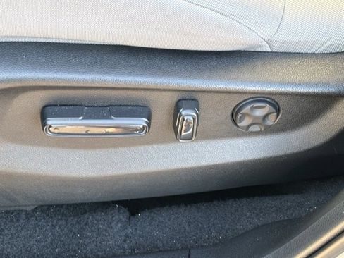 Certified 2018 Honda CR-V EX image 4