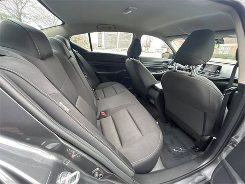 Used 2024 Nissan Altima 2.5 S image 18