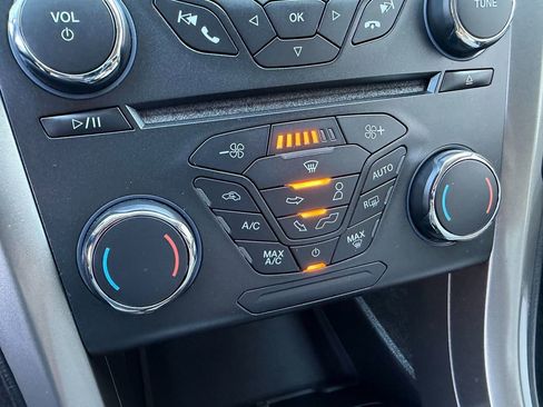 Used 2018 Ford Fusion S FWD image 16