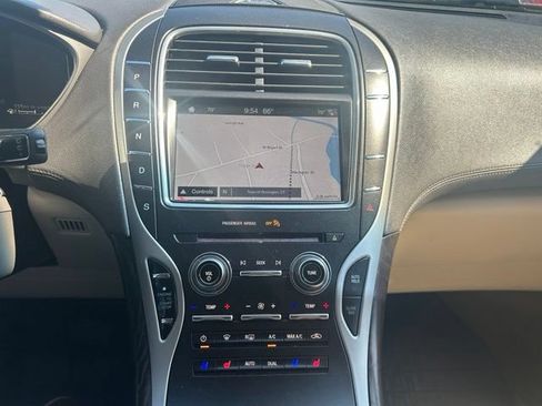 Used 2019 Lincoln Nautilus Reserve w/ Class II Trailer Tow Package AWD/4WD image 29