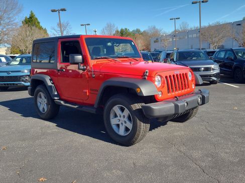 Used 2018 Jeep Wrangler Sport image 3