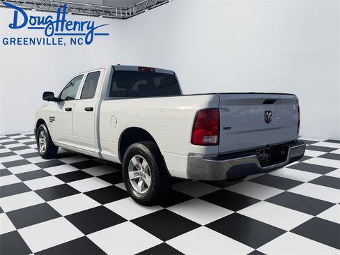 Used 2024 RAM 1500 Classic SLT image 3