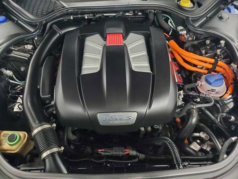 Used 2014 Porsche Panamera S image 4