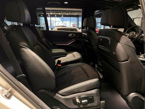 Used 2024 BMW X7 xDrive40i w/ Executive Package image 15