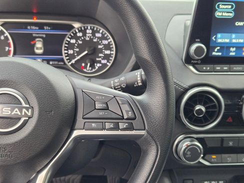 Used 2024 Nissan Sentra SV image 28