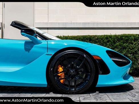 Used 2024 McLaren 750S Spider image 22