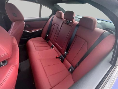 Used 2026 BMW 330i Sedan w/ M Sport Package RWD image 19