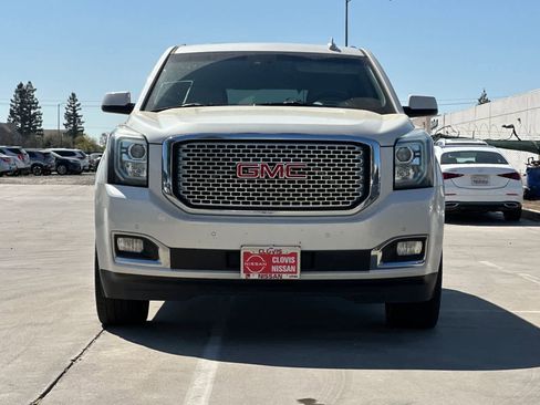 Used 2015 GMC Yukon Denali w/ Premium Package image 11