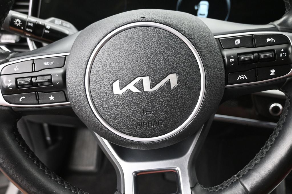 Used 2023 Kia Sportage SX FWD image 17