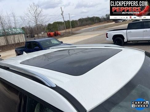 Used 2023 Ford Explorer Platinum w/ Technology Package image 7