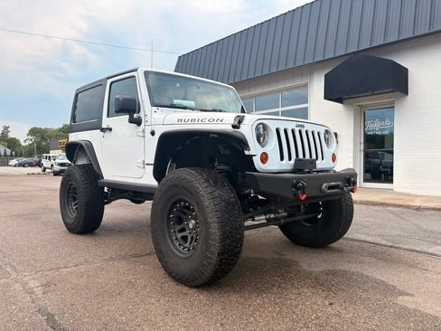Used 2013 Jeep Wrangler Rubicon w/ PWR Convenience Group AWD/4WD image 2