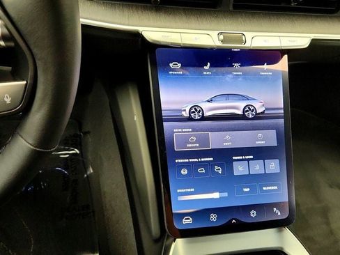 Used 2023 Lucid Air Pure RWD image 17