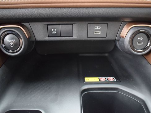 Used 2024 Toyota Grand Highlander AWD Hybrid image 22