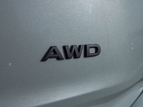 Certified 2025 Nissan Rogue S image 6