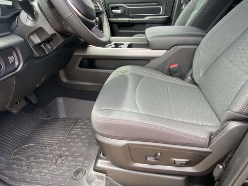 New 2026 RAM 2500 Big Horn AWD/4WD image 13