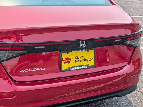 Used 2024 Honda Accord EX image 18