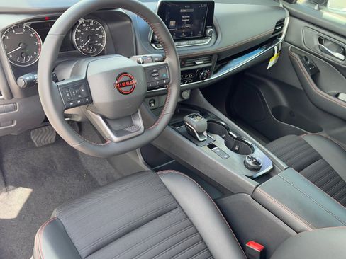 New 2026 Nissan Rogue Rock Creek image 18