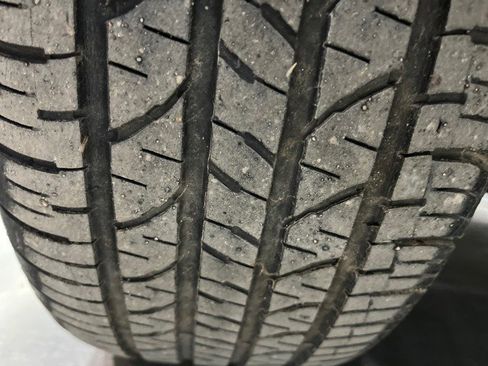 Used 2014 Chrysler Town & Country Touring image 41