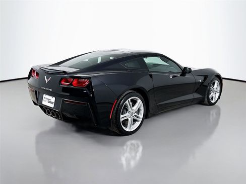 Used 2016 Chevrolet Corvette Stingray Coupe RWD image 9